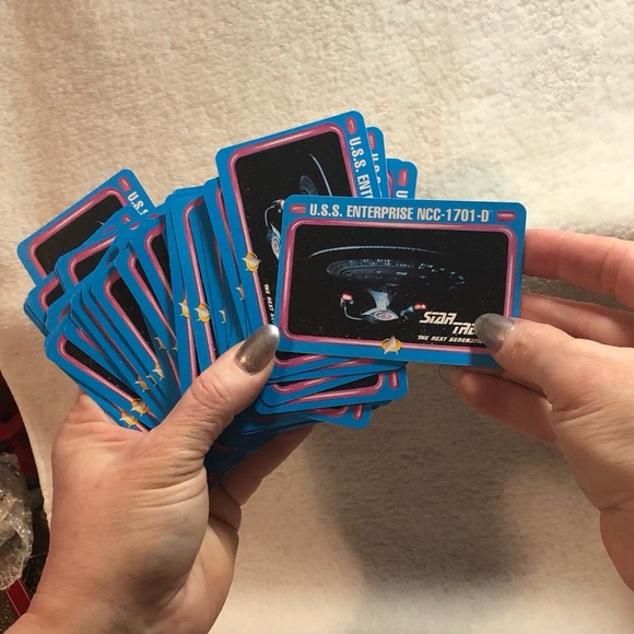 Star Trek the Next Generation playing cards in metal tin 108 cards - Picture 11 of 11